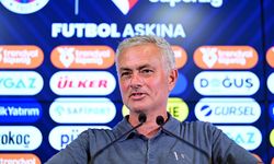 Mourinho'dan olay gönderme: "Türkiye'de sadece Galatasaray kart görmüyor"