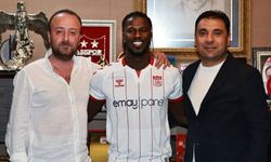 Sivasspor'dan transfer bombası! Yıldız oyuncuyu transfer etti