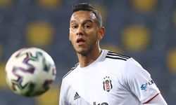 Fenerbahçe ve Beşiktaş'ın eski yıldızı Josef de Souza'ya silahlı soygun!