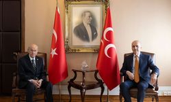 Meclis'te sürpriz görüşme! Kurtulmuş ve Bahçeli bir araya geldi