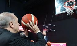 Cumhurbaşkanı Erdoğan, BGM açılışında potaya basket attı