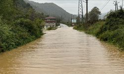 Bartın ve Zonguldak'ta okullar 1 gün tatil edildi