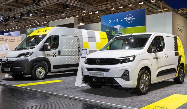 Opel fuarda Hydrogen şovu yaptı: 5 dakikada doluyor, 500 kilometre menzili var