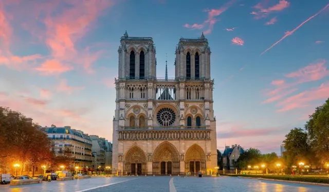 Yangında küle dönmüştü: Notre-Dame Katedrali 5 yıl sonra yeniden açılıyor!