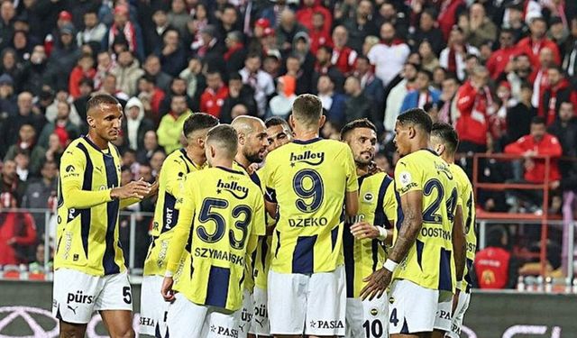 Fenerbahçe’ye iki yıldızından kötü haber