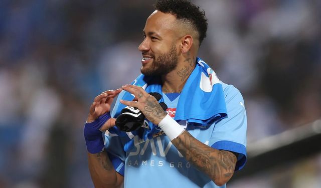 Neymar, 369 gün sonra sahalara döndü